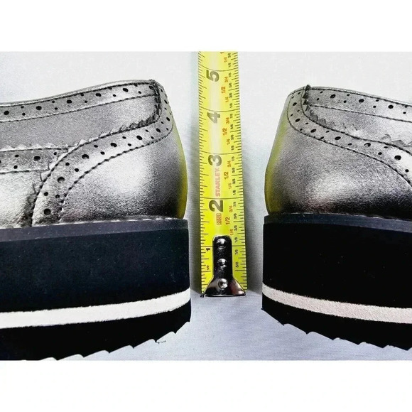 Zara Women's Size 40 (US 9.5-10) Charcoal Gray Wingtip Playform Lace Up Shoes - Picture 2 of 14